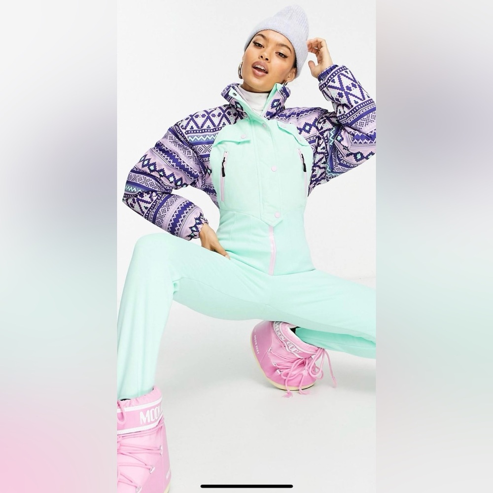 COPY - ASOS 4505 Fitted Ski Suit Snowsuit Retro Geo Print Detail Size 10